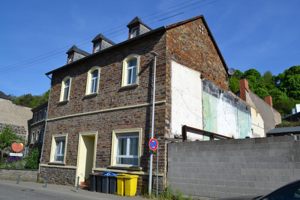 Straßenansicht